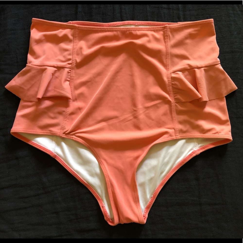 Kortni Jeane hip ruffle bottoms salmon